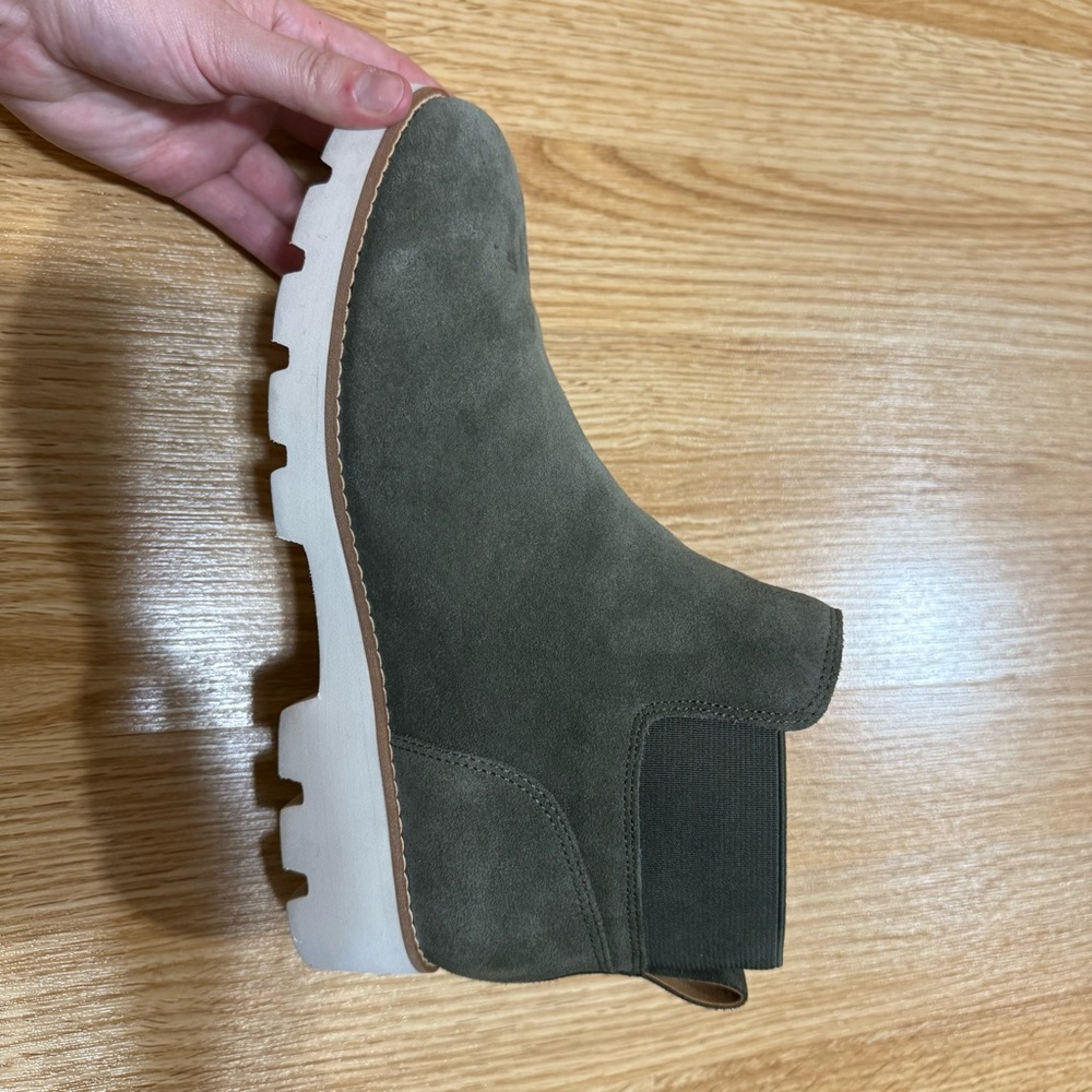 Vionic Suede Brionie Water Repellent Boot - Chunky Lug Sole - Picture 2 of 10